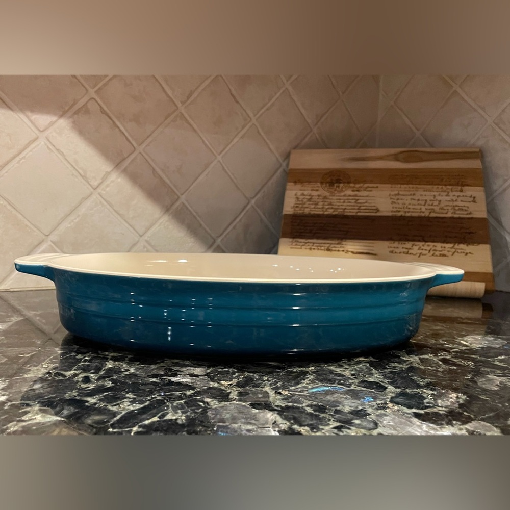 NWT Le Creuset Oval Baking Dish in Deep Teal (36 cm size)
